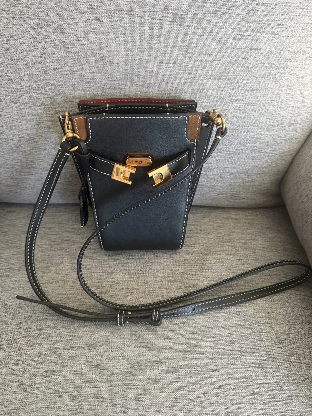 Tory Burch Lee RADZIWILL Black Leather Petite BucketCrossbody with Gold Hardware